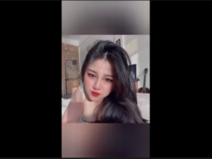 Clip sex đại gia Sơn La bóc tem em tiktok xinh đẹp